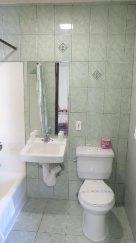 Eagle Rock Motel - photo 7
