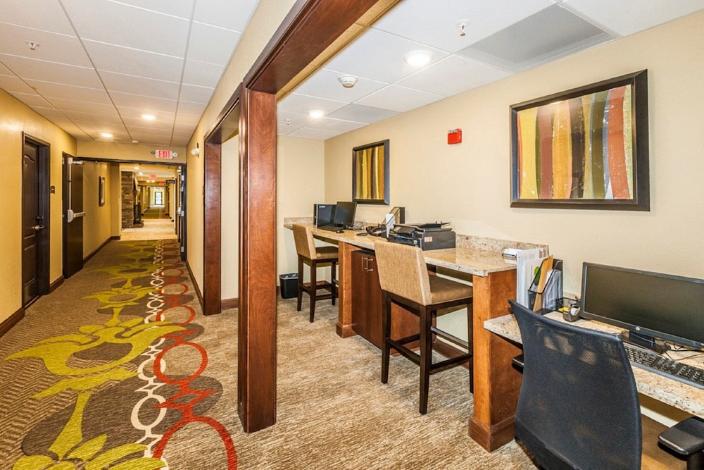 Staybridge Suites Knoxville West by IHG - photo 36