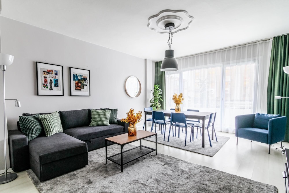 Fully Furnished Cozy Flat in the Heart of Sisli — 4-Star Luxury Hotel in Istanbul, Turkey