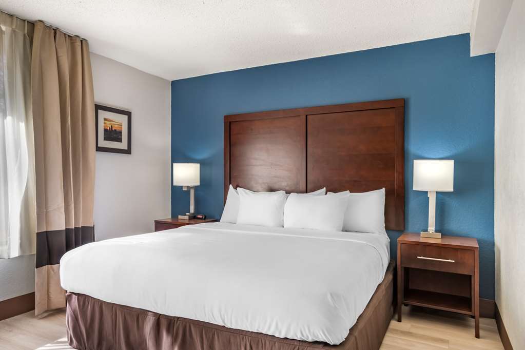 Comfort Inn Charlotte Airport Uptown - photo 23