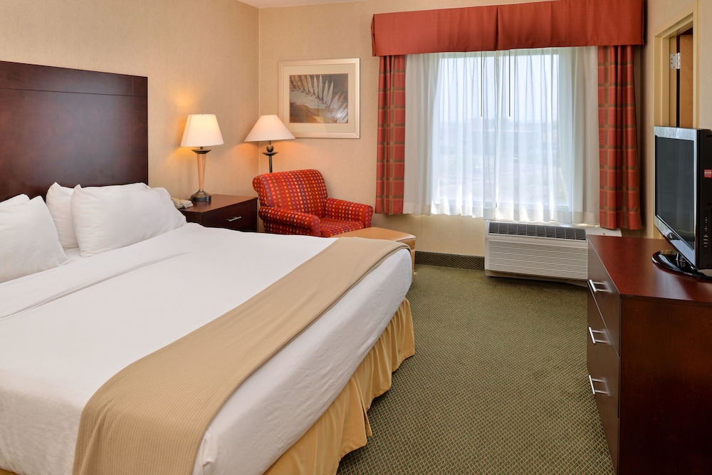 Holiday Inn Express Hotel & Suites Ocean City by IHG - photo 9