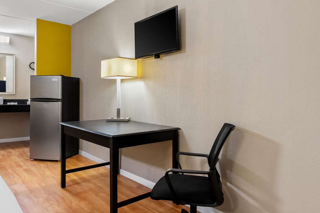 Signature Inn Danville - photo 35