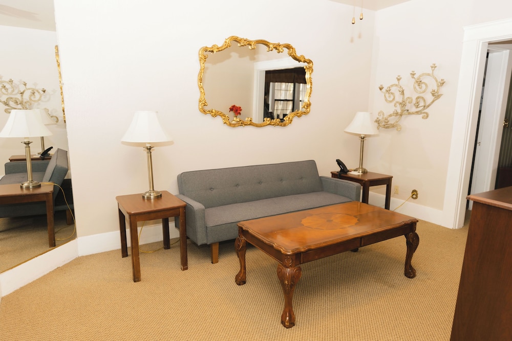 Historic Santa Maria Inn - photo 35