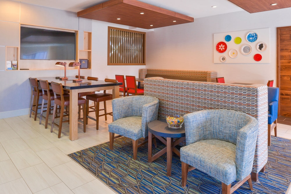Holiday Inn Express Glenwood Springs - photo 40