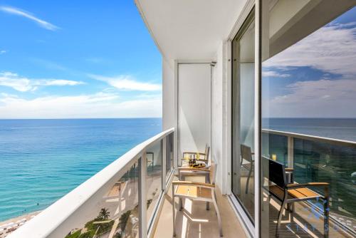 Ocean View Luxurious Studio Premium Amenities - photo 16