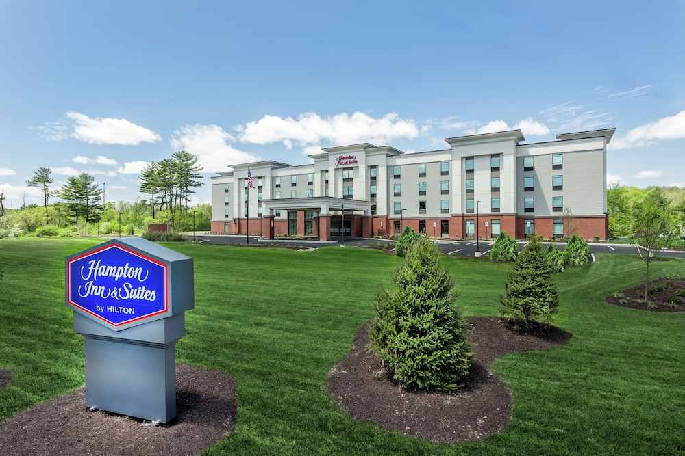 Hampton Inn & Suites Kittery Portsmouth - photo 41