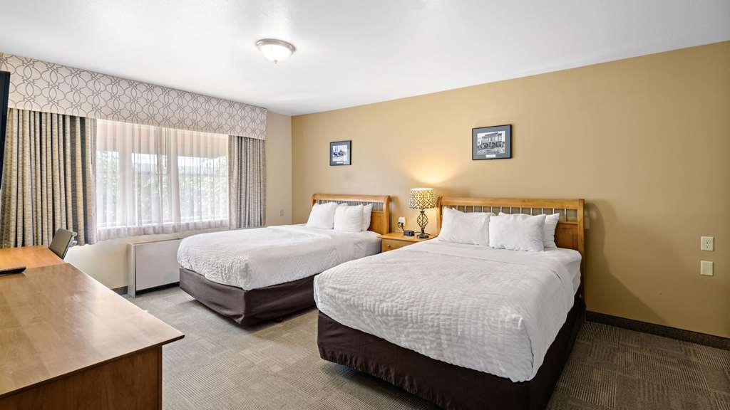 Clarion Hotel & Suites Fairbanks near Ft. Wainwright - photo 31