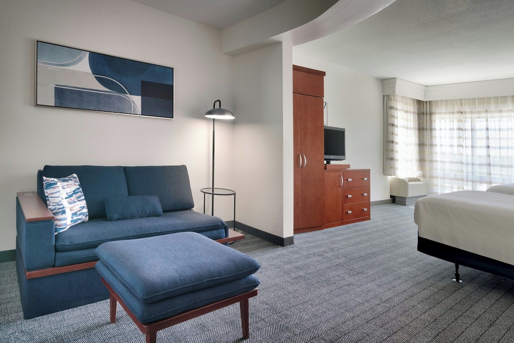 Courtyard by Marriott Houston NASA Clear Lake - photo 10