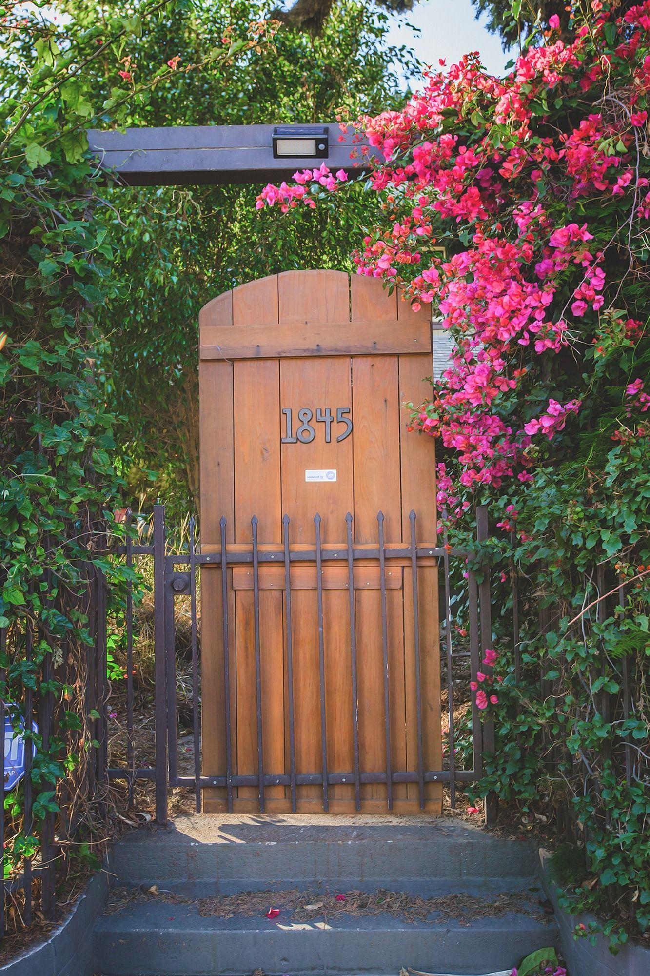 Hollywood Pensione - featured photo