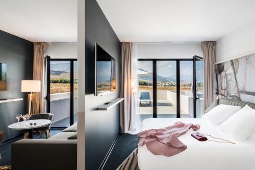 Hotel Mercure Bastia Biguglia — 4-Star Luxury Hotel in Biguglia, France