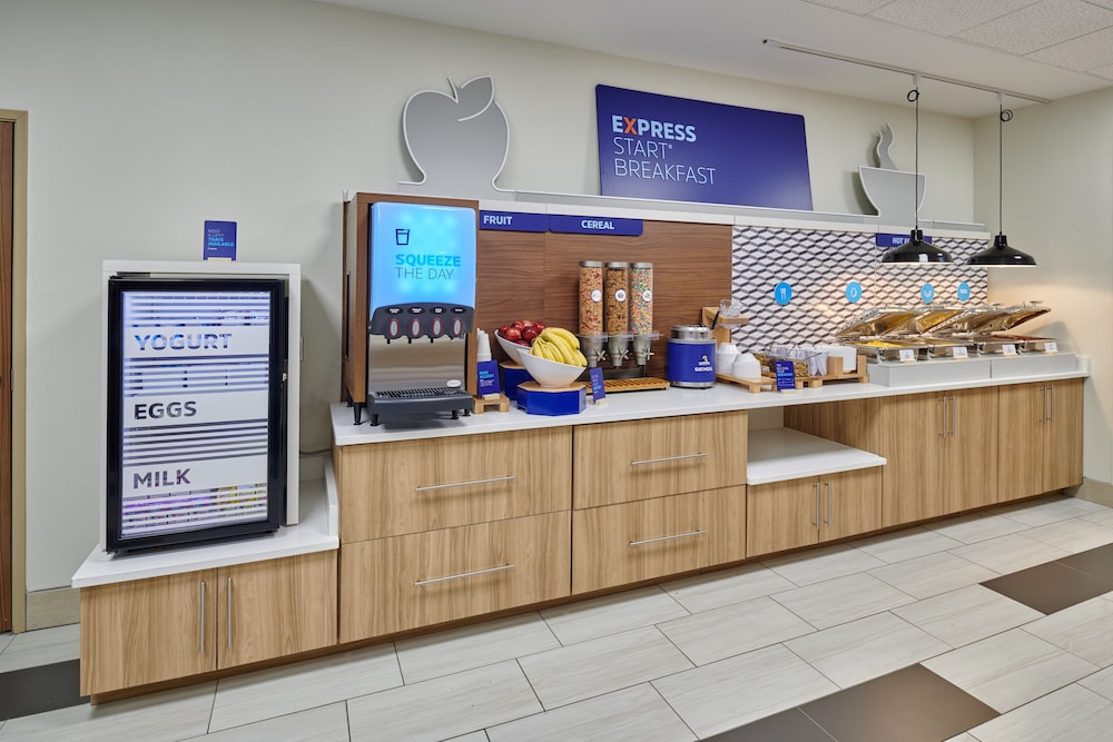 Holiday Inn Express & Suites El Paso East Loop 375 by IHG - photo 24