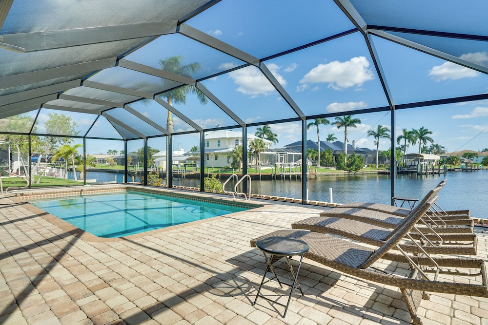 Canalfront Home with Private Dock in Cape Coral — 4-Star Luxury Hotel in Cape Coral, United States