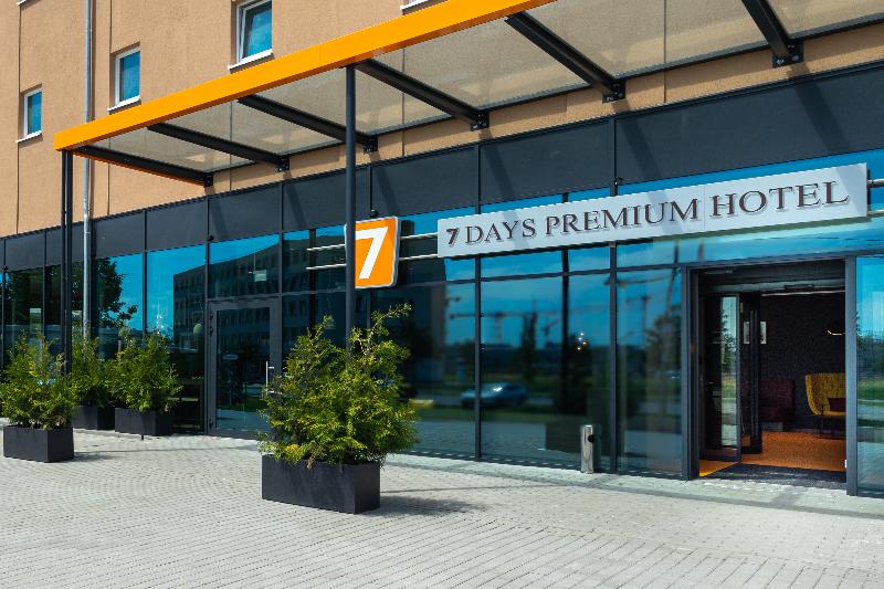 Campanile Berlin Brandenburg Airport — hotel near Berlin Brandenburg Airport