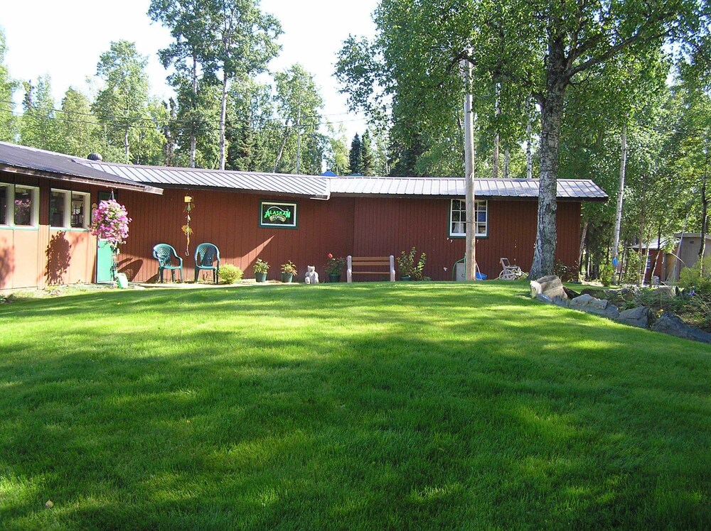 St. Theresa's Lakeside Resort — hotel in Soldotna