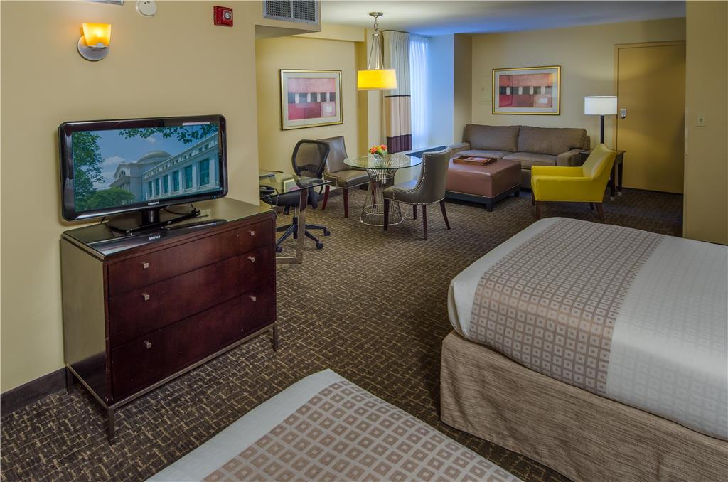 Beacon Hotel & Corporate Quarters - photo 33