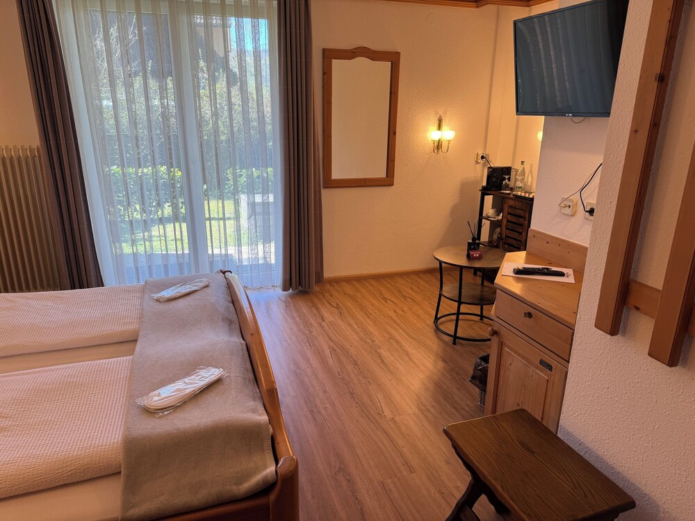 Adler Stube — hotel in Muenstertal/Schwarzwald