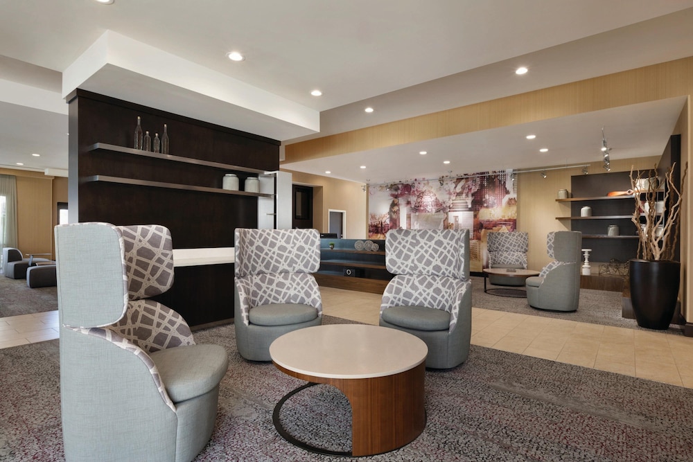 Courtyard by Marriott Charlotte Airport North - photo 3