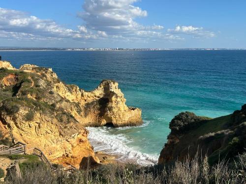 Modern apartment with in &outside pool sauna&gym heating rooftop terrace with amazing sea&mountains view — 4-Star Luxury Hotel in Lagos, Portugal