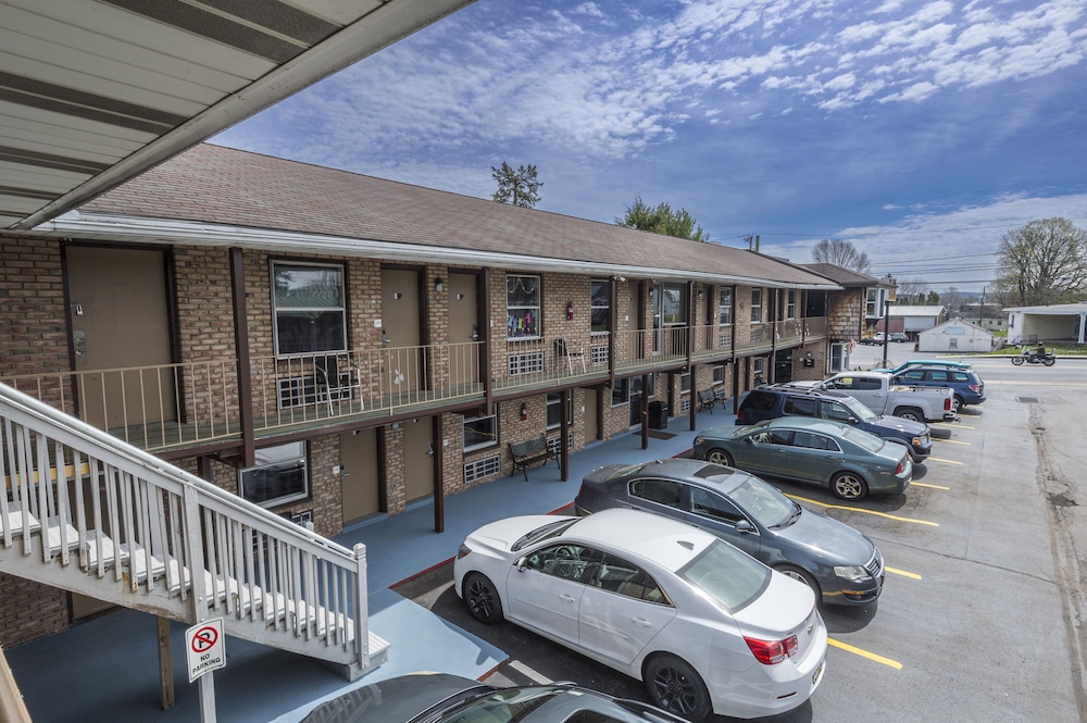 Sunrise Inn Hershey - photo 63