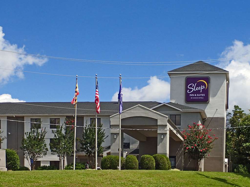 Sleep Inn & Suites - carbon neutral hotel in California