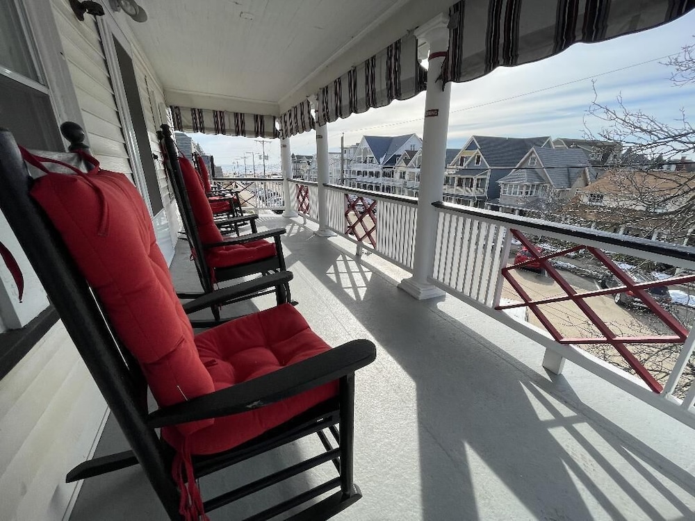 Quaker Inn - photo 25