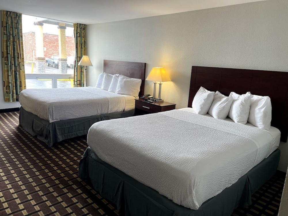 Days Inn by Wyndham Fort Wright Cincinnati Area - photo 16