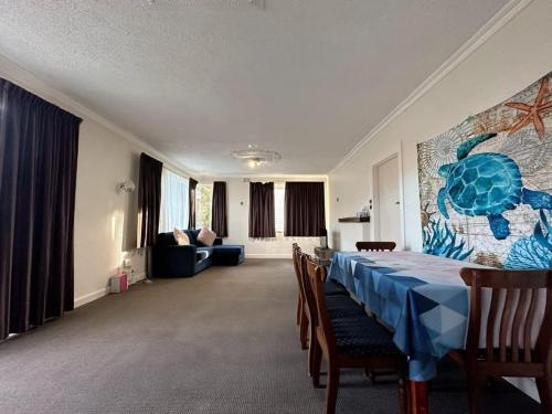 Econo Lodge Near Hobart City And Salamanca Market — Hobart