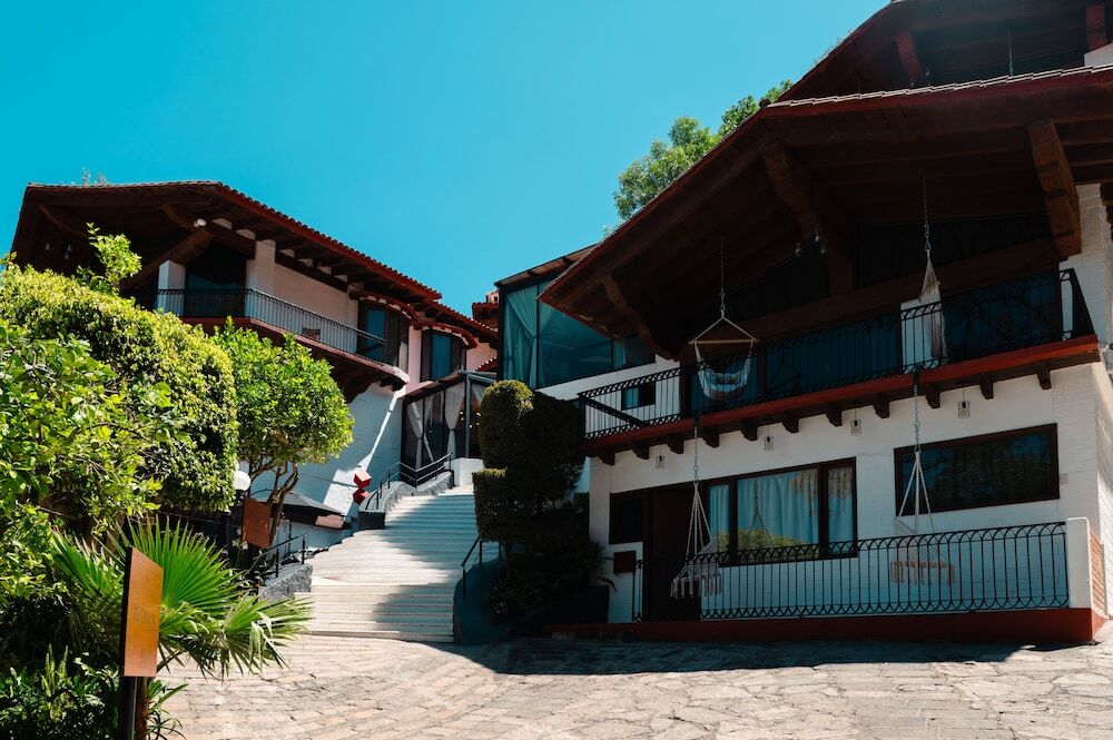 Hotel Boutique Botaniq — 4-Star Luxury Hotel in Valle De Bravo, Mexico