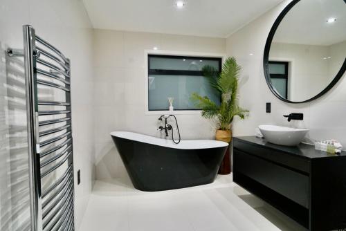 A Dreamed Home Away From Home — 4-Star Luxury Hotel in Rotorua, New Zealand