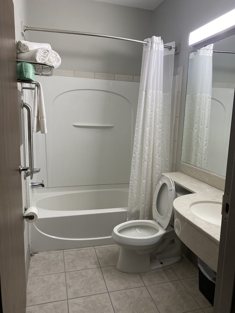 Crystal Inn - photo 12