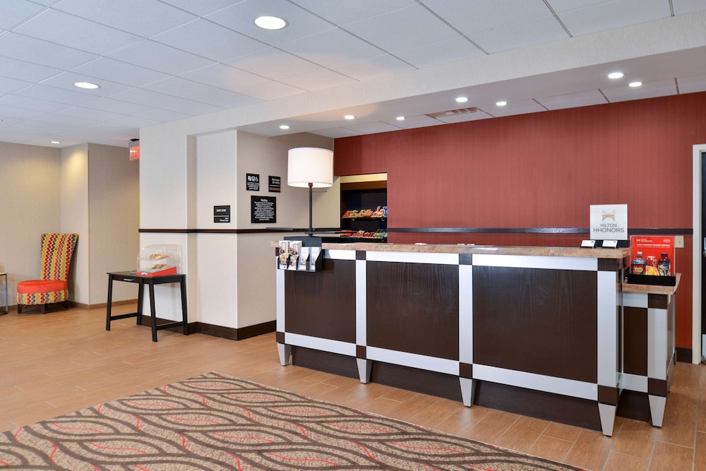Hampton Inn & Suites California University Pittsburgh - photo 3