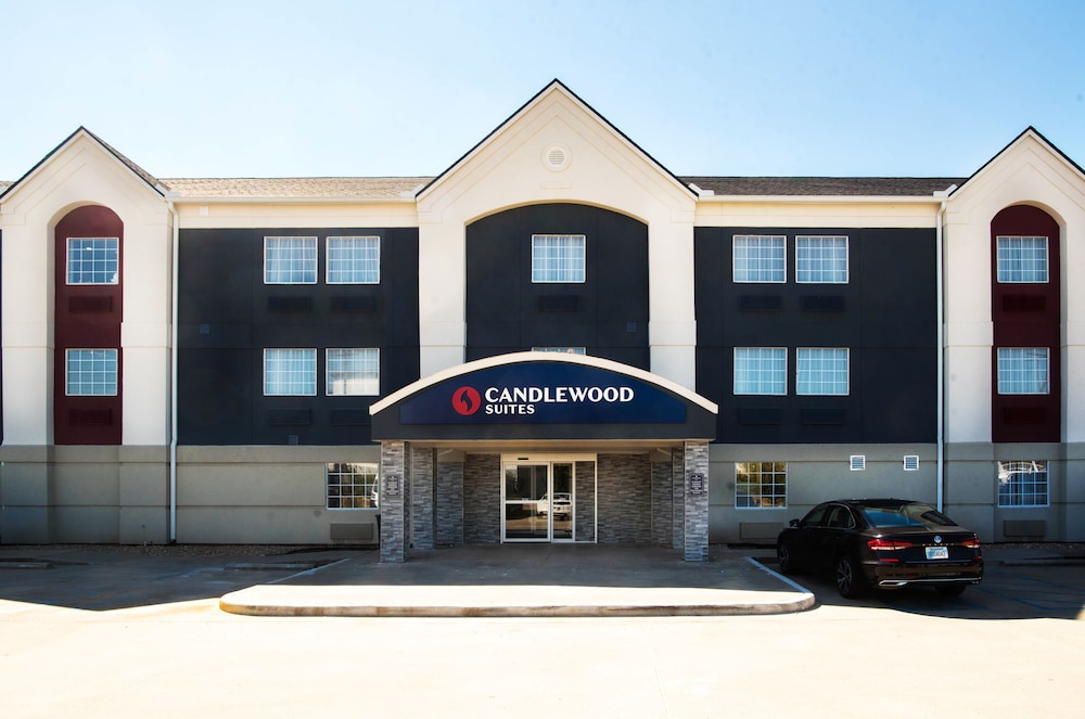Candlewood Suites Lake Charles Sulphur by IHG - photo 42
