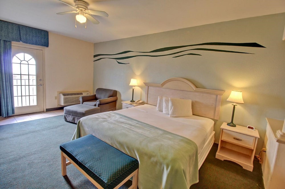 Home2 Suites by Hilton South Padre Island - photo 7