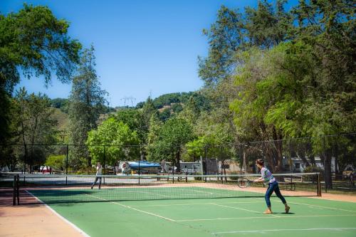 Morgan Hill Camping Resort Cabin 2 - photo 13