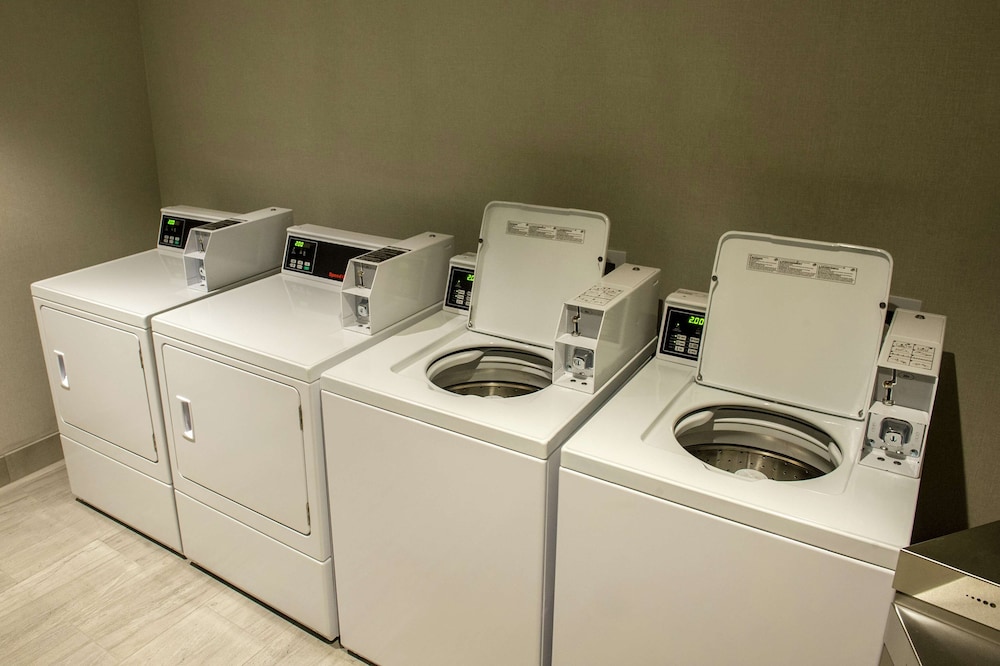 Hampton Inn & Suites Foxborough Mansfield - photo 36
