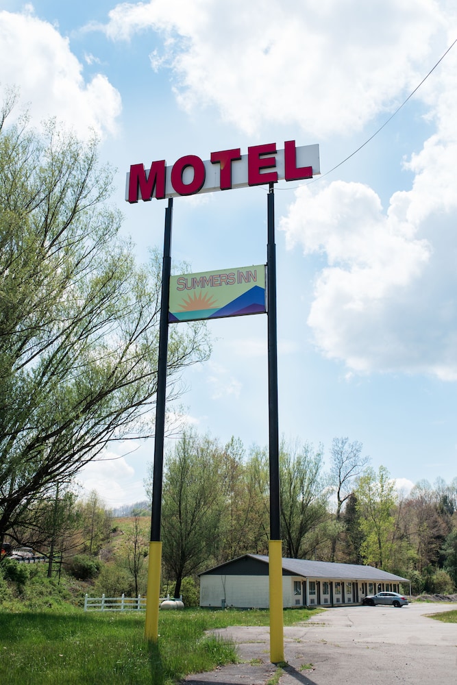 Summers Inn - photo 14