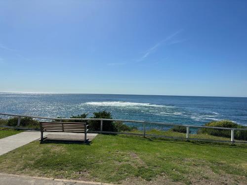 Ocean Front Apartment — 4-Star Luxury Hotel in Cronulla, Australia