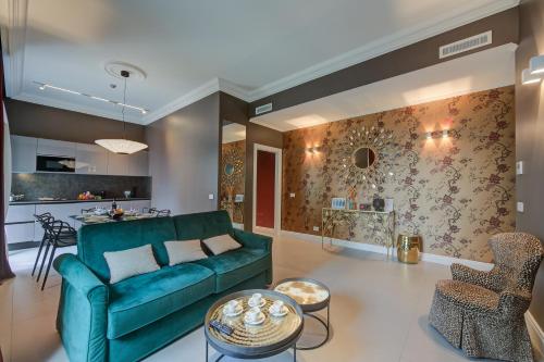 Seven Suites Apartments Myplacesanremo — 4-Star Luxury Hotel in San Remo, Italy