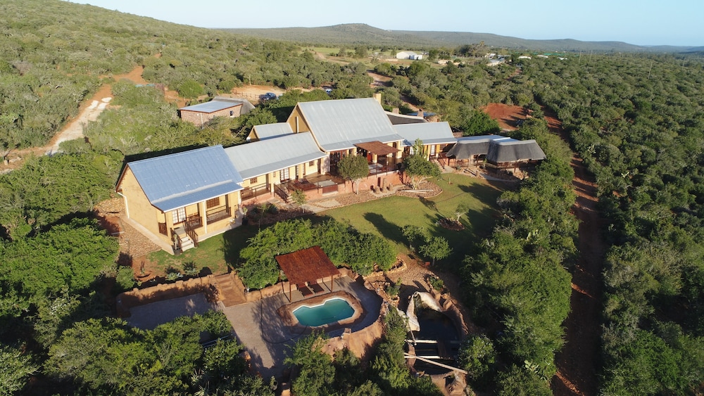 Valley Bushveld Country Lodge — 4-Star Luxury Hotel in Port Elizabeth, South Africa