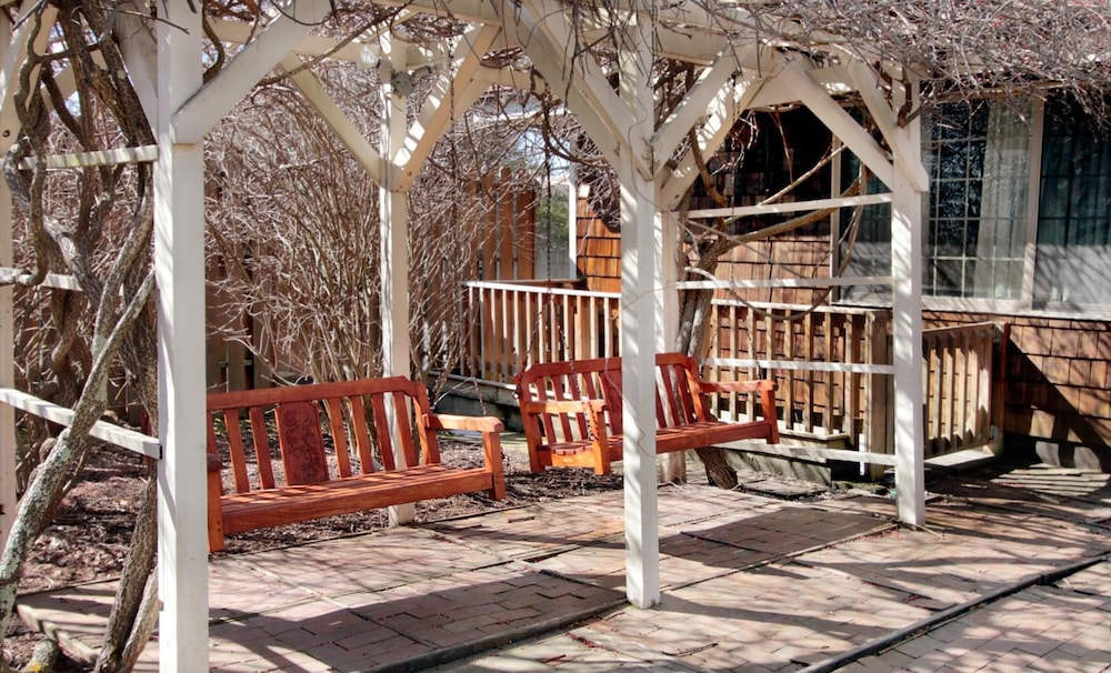 Ridgeway Inn - photo 57