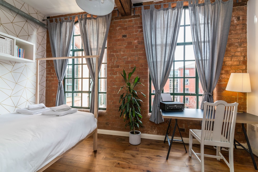 Apartment 86 — 4-Star Luxury Hotel in Nottingham, United Kingdom