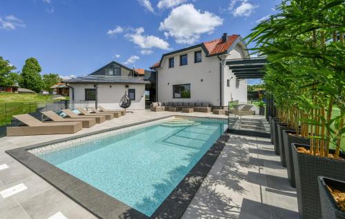 Nice Home In Vinogradi Ludbreski — 4-Star Luxury Hotel in Ludbreg, Croatia