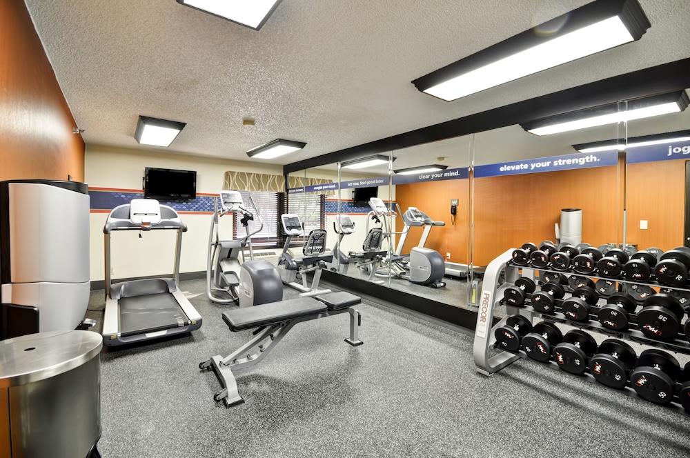 Hampton Inn Austin North @ I 35 & Hwy 183 - photo 18