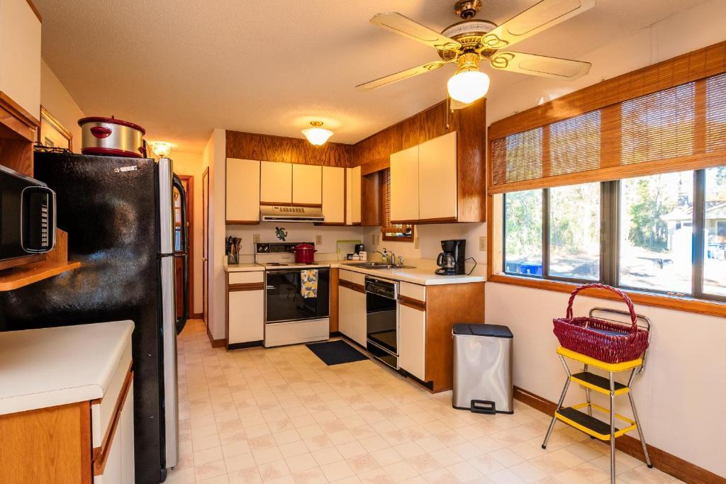 The Rectory by Oak Island Accommodations - photo 23