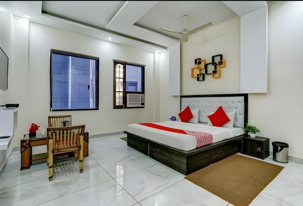 Hotel O Plaza Lodge in Gwalior, India