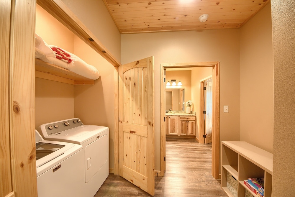 Old Mills Resort OM A14 3 Bedroom Condo by RedAwning - photo 14