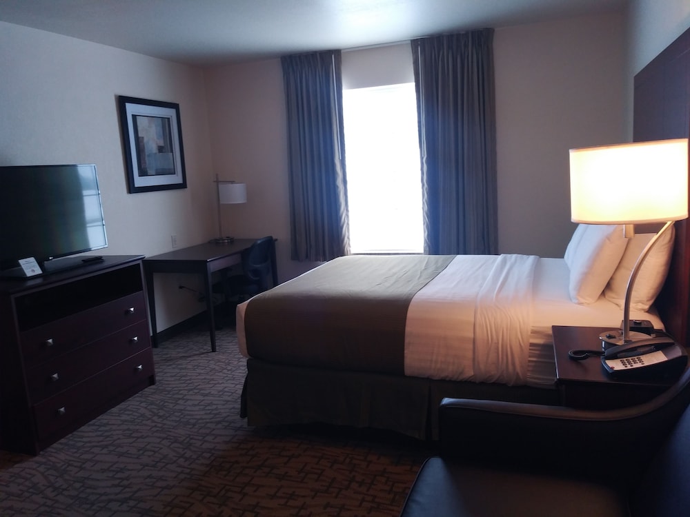 Cobblestone Inn & Suites Barron - photo 11