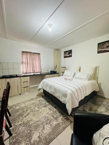 4 Centenary Road Ixopo — 4-Star Luxury Hotel in Ixopo, South Africa