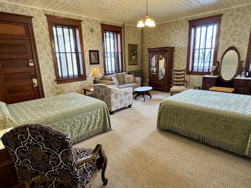 Cripple Creek Hospitality House & Travel Park - photo 11