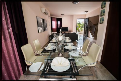 Luxury Villa Regina